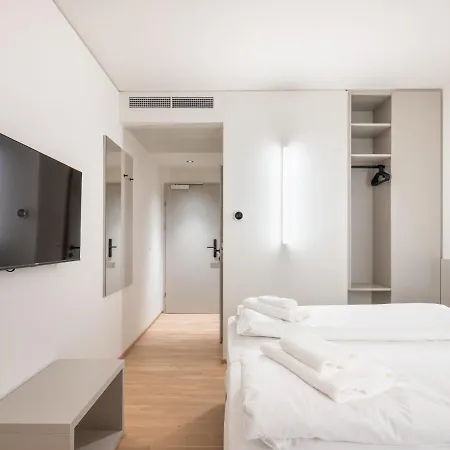 At - Late Arrival Self Check In Hotel *