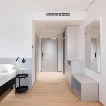 At - Late Arrival Self Check In Hotel Graz