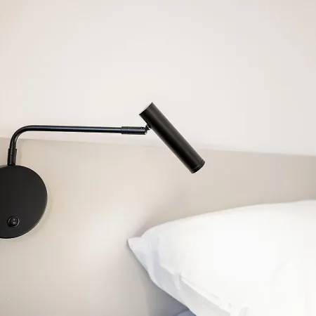 At - Late Arrival Self Check In * Graz