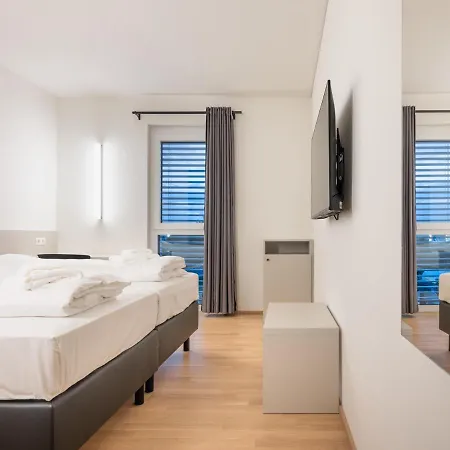 At - Late Arrival Self Check In *