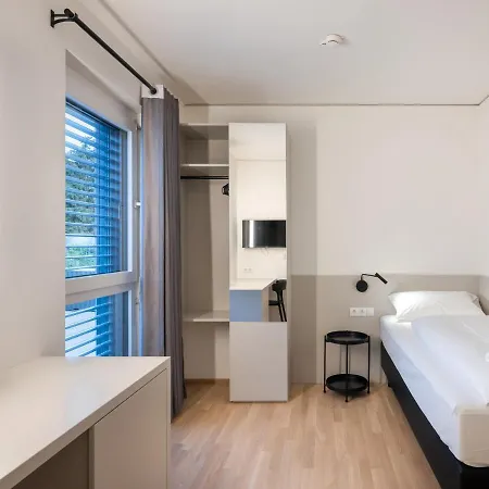 Hotel At - Late Arrival Self Check In