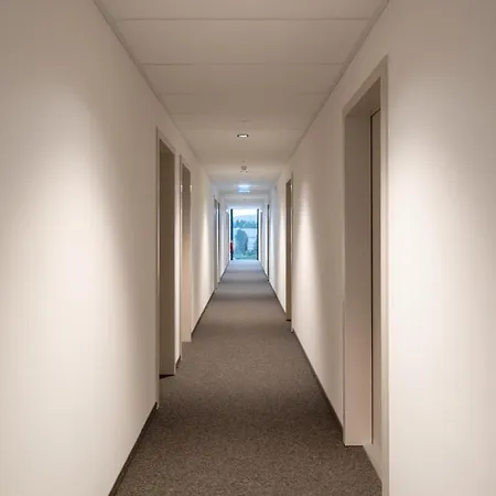 At - Late Arrival Self Check In Graz