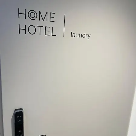 At - Late Arrival Self Check In Graz