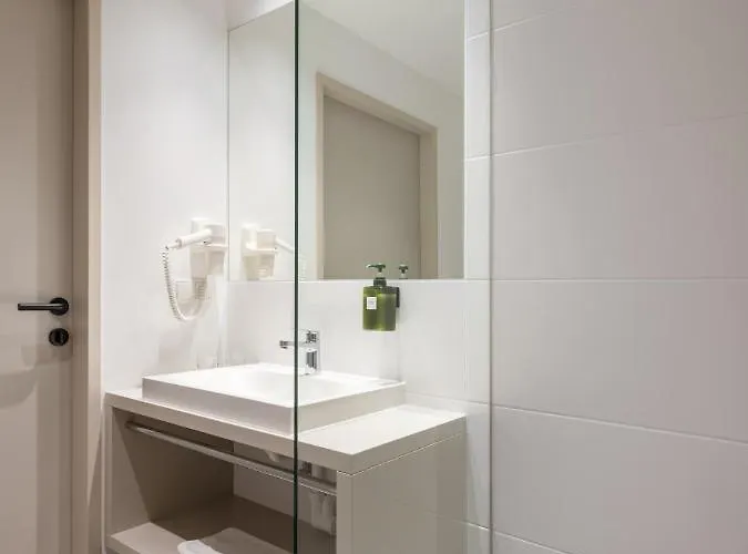 Готель At - Late Arrival Self Check In *