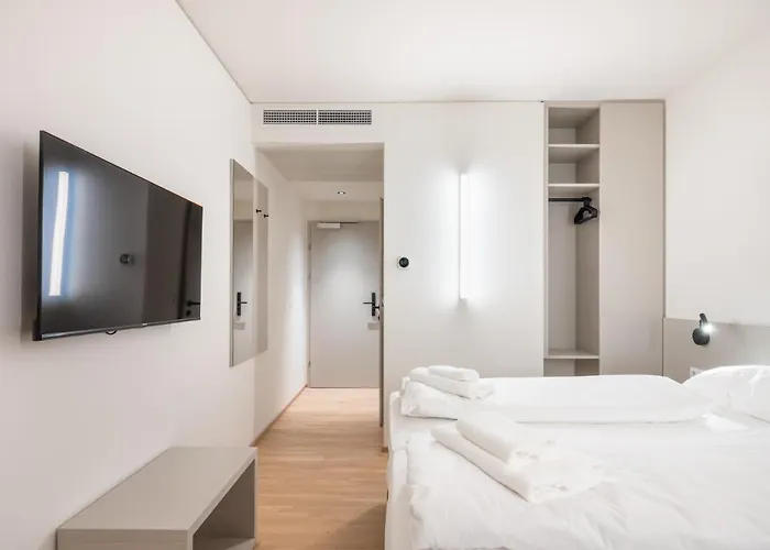 At - Late Arrival Self Check In فندق *