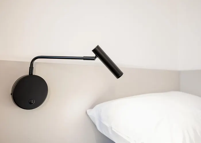 At - Late Arrival Self Check In * Γκρατς