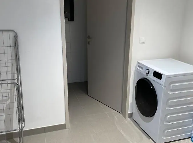 At - Late Arrival Self Check In * Γκρατς